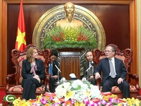 Спикер вьетнамского парламента принял зампредседателя Бундестага ФРГ - ảnh 1